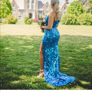 mirror royal blue sherri hill (sold out in stores)